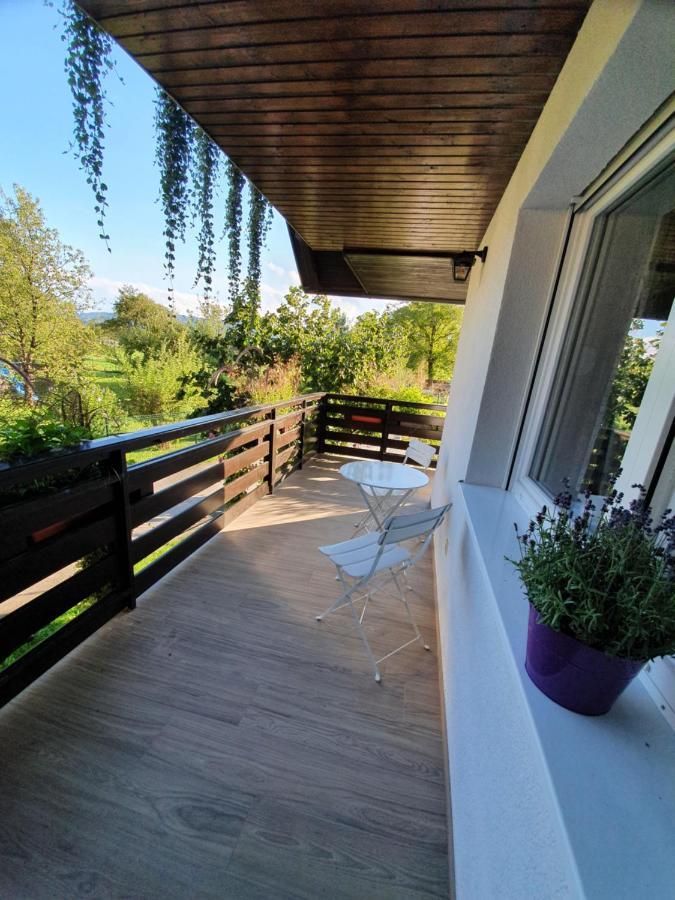 Honey Apartments Жировниця Екстер'єр фото