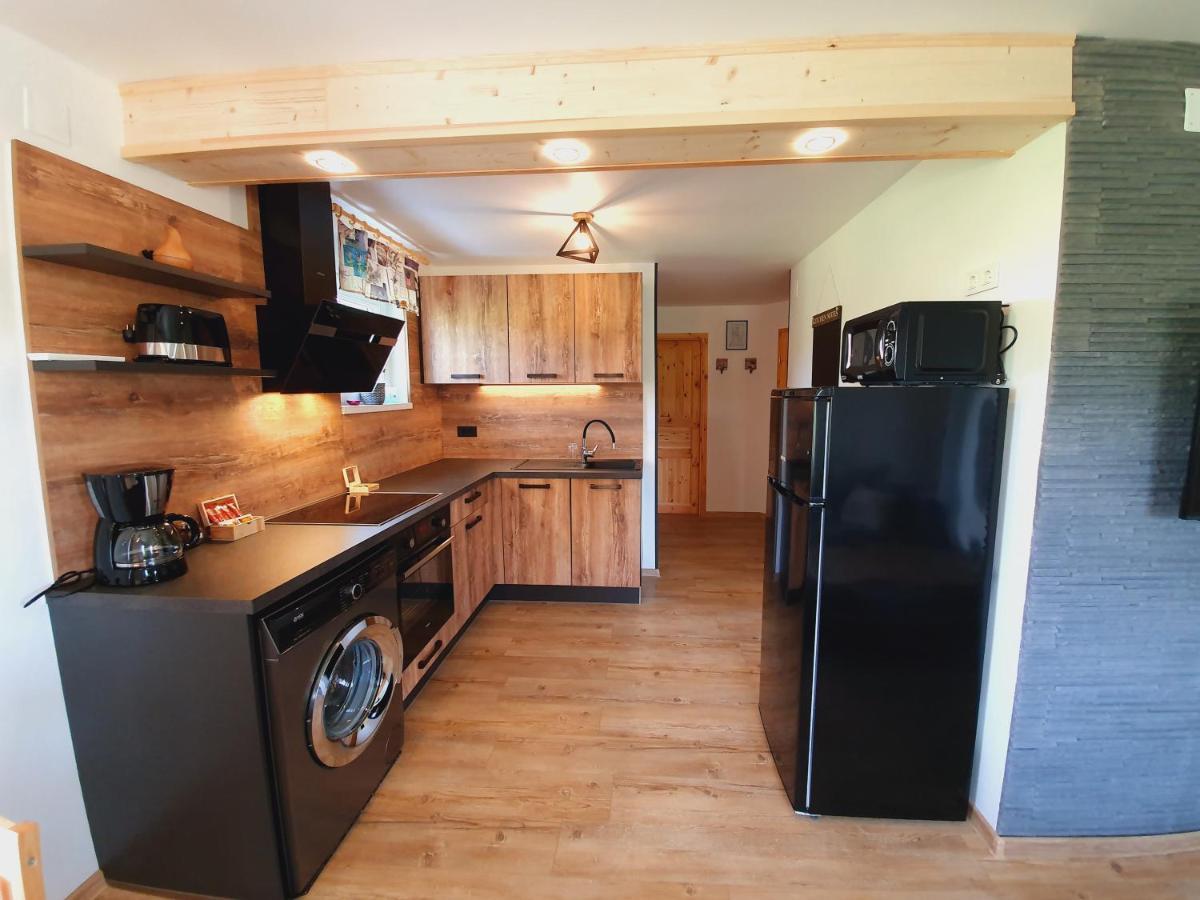 Honey Apartments Жировниця Екстер'єр фото