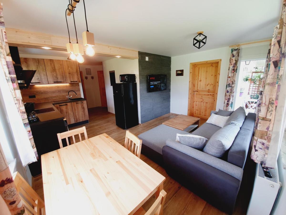 Honey Apartments Жировниця Екстер'єр фото