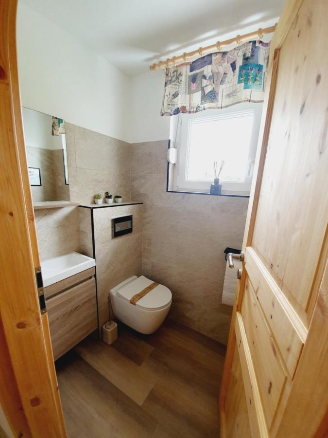 Honey Apartments Жировниця Екстер'єр фото